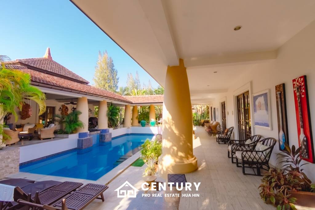 1,595 ตร.ม 5 เตียง 5 อาบน้ำ วิลล่า For ขาย