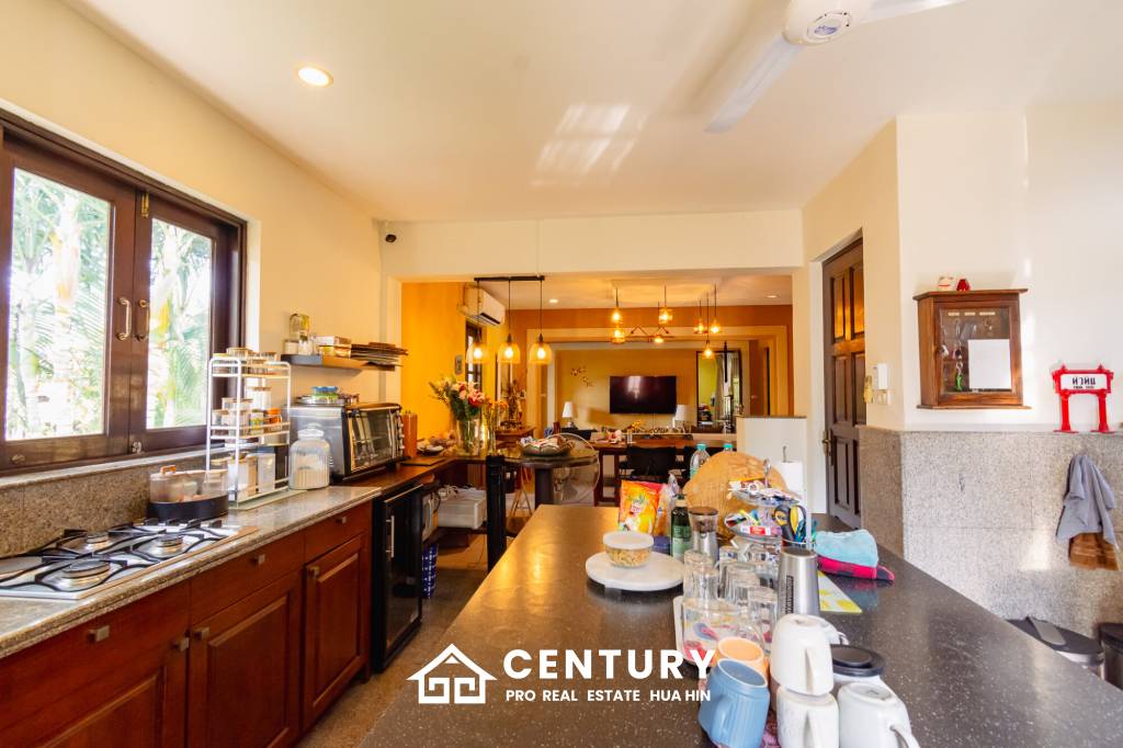 1,595 ตร.ม 5 เตียง 5 อาบน้ำ วิลล่า For ขาย