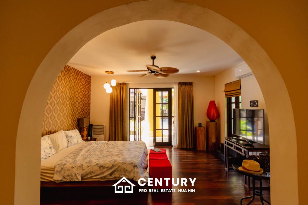 1,595 ตร.ม 5 เตียง 5 อาบน้ำ วิลล่า For ขาย