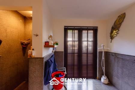 1,595 ตร.ม 5 เตียง 5 อาบน้ำ วิลล่า For ขาย