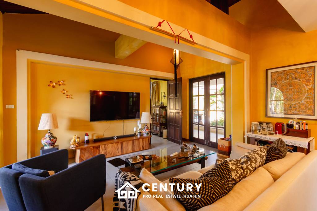 1,595 ตร.ม 5 เตียง 5 อาบน้ำ วิลล่า For ขาย