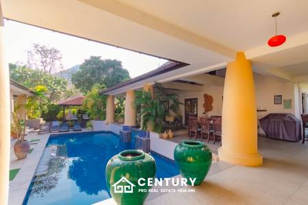 1,595 ตร.ม 5 เตียง 5 อาบน้ำ วิลล่า For ขาย