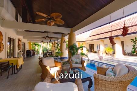 1,595 ตร.ม 5 เตียง 5 อาบน้ำ วิลล่า For ขาย