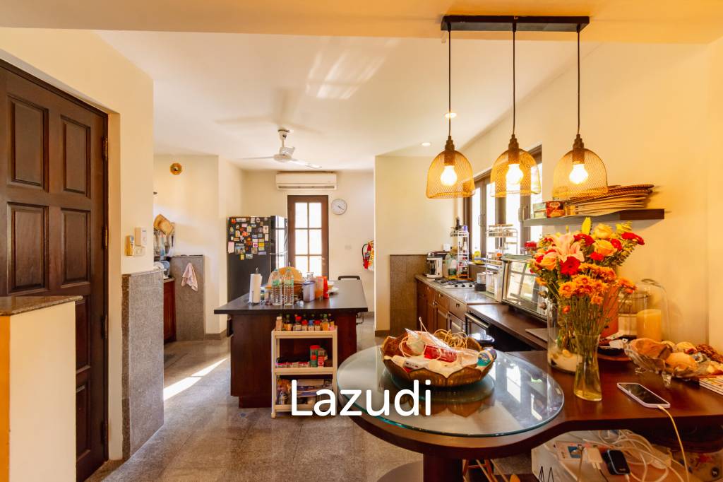 1,595 ตร.ม 5 เตียง 5 อาบน้ำ วิลล่า For ขาย