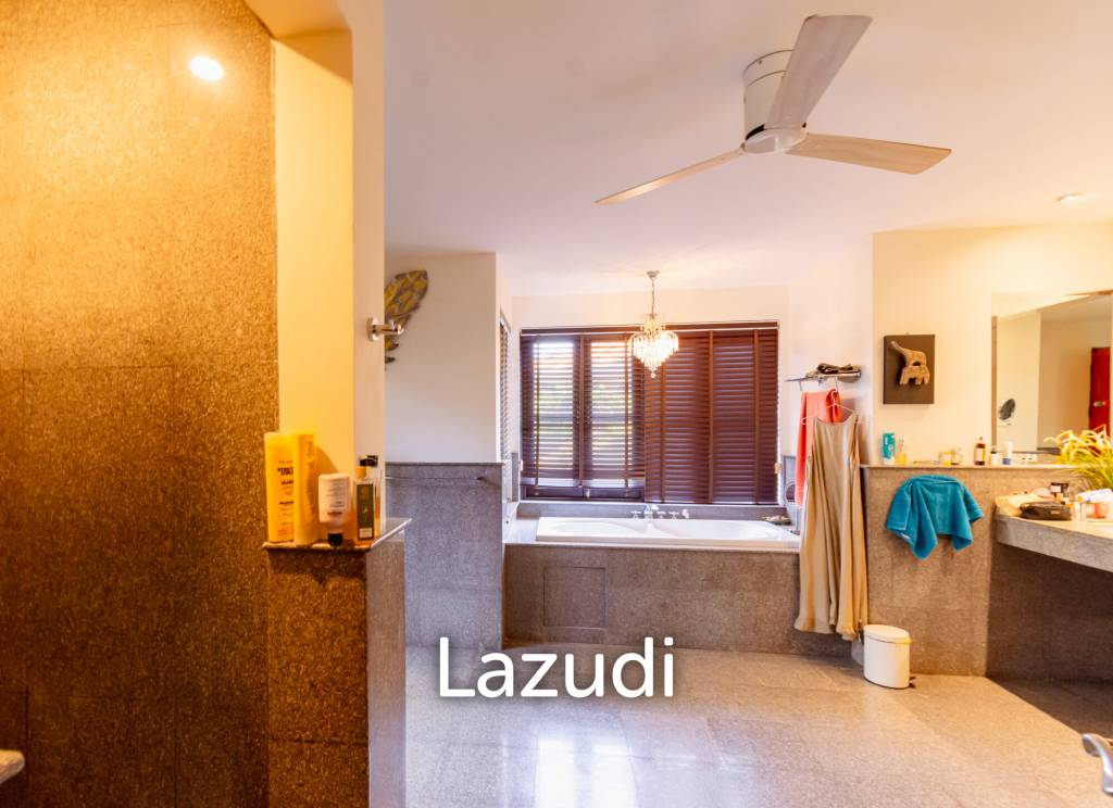 LUXURY TROPPICAL POOL VILLA IN HUA HIN SOI 116
