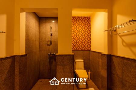 1,595 ตร.ม 5 เตียง 5 อาบน้ำ วิลล่า For ขาย