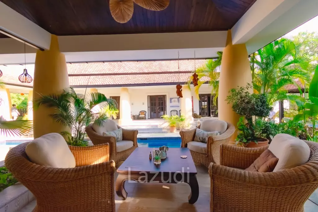 LUXURY TROPPICAL POOL VILLA IN HUA HIN SOI 116