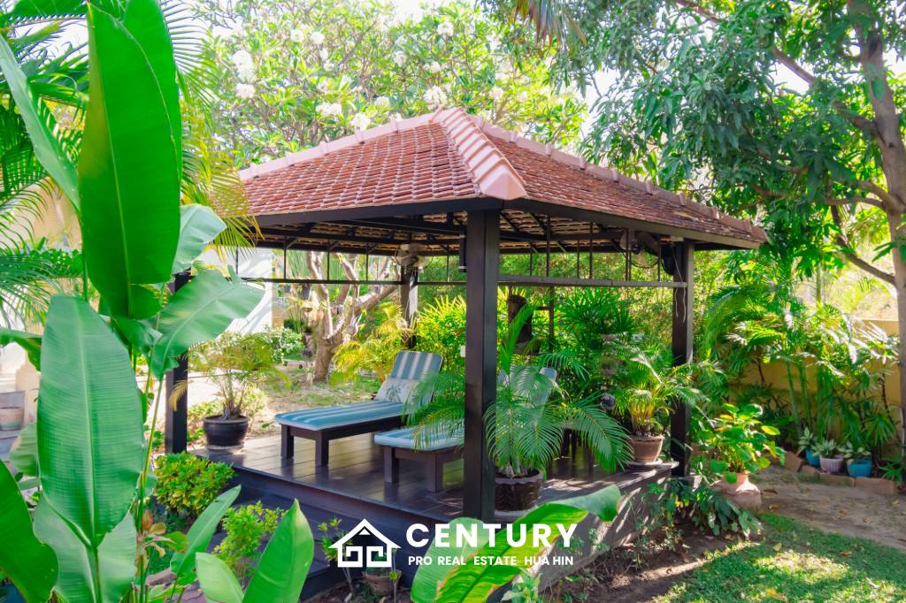 1,595 ตร.ม 5 เตียง 5 อาบน้ำ วิลล่า For ขาย