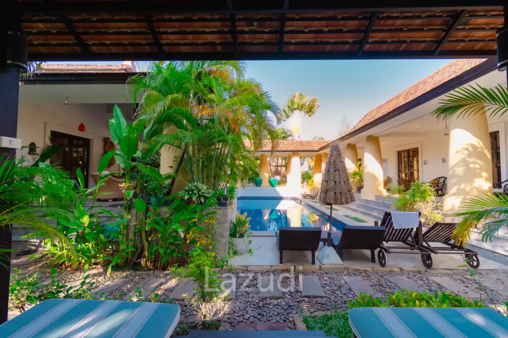 LUXURY TROPPICAL POOL VILLA IN HUA HIN SOI 116