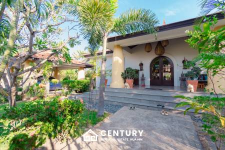 1,595 ตร.ม 5 เตียง 5 อาบน้ำ วิลล่า For ขาย