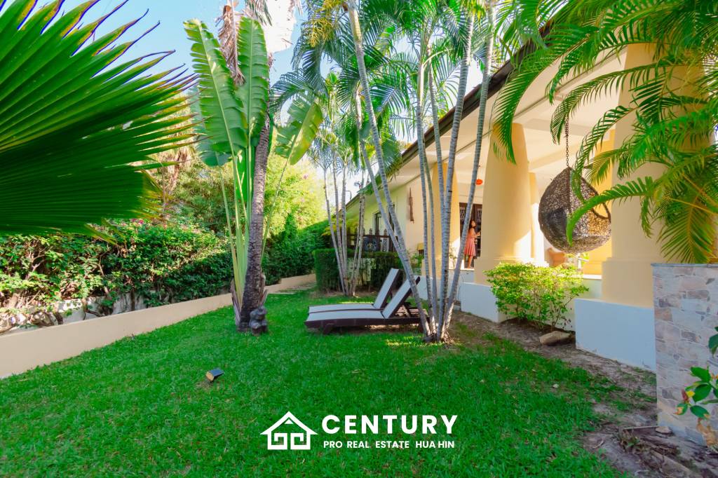 1,595 ตร.ม 5 เตียง 5 อาบน้ำ วิลล่า For ขาย