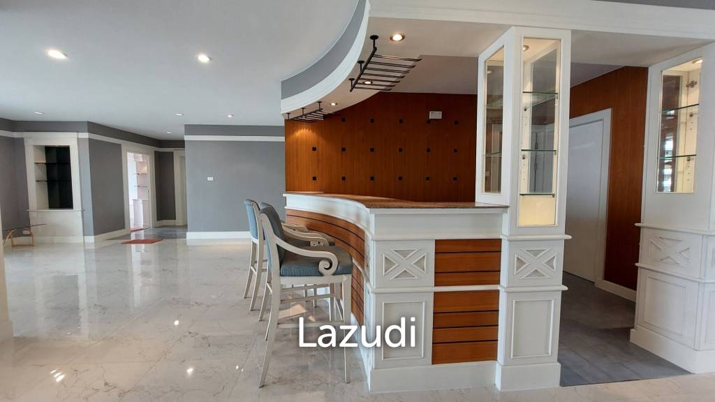 4 bedroom 5 bathroom condo 339 sqm Saichol Mansion