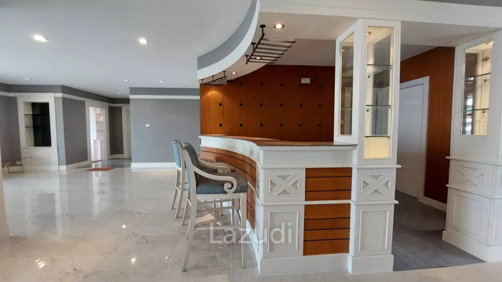 4 bedroom 5 bathroom condo 339 sqm Saichol Mansion