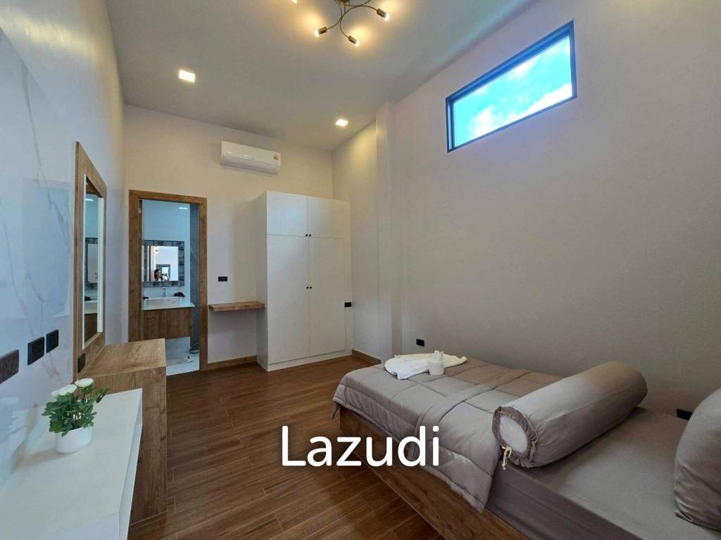 Modern Luxury Pool Villa In East Pattaya
