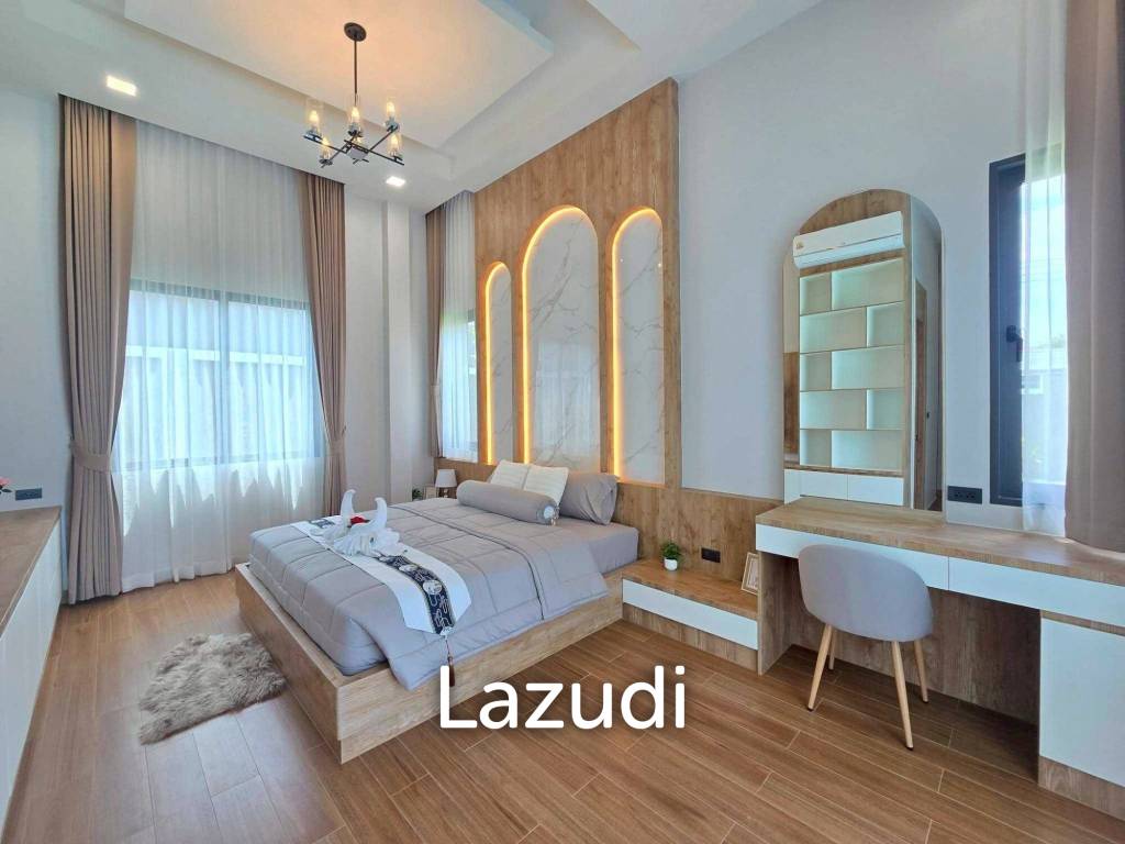 Modern Luxury Pool Villa In East Pattaya