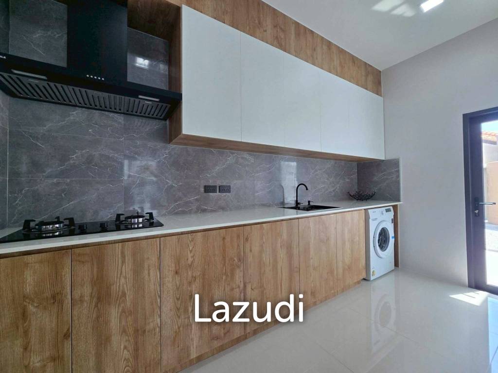 Modern Luxury Pool Villa In East Pattaya
