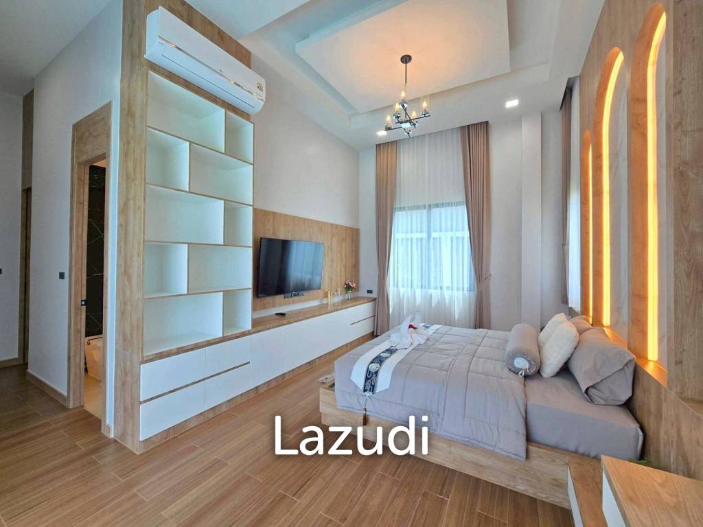 Modern Luxury Pool Villa In East Pattaya