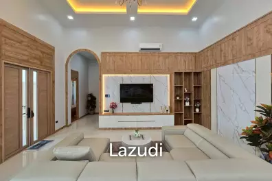 Modern Luxury Pool Villa In East Pattaya