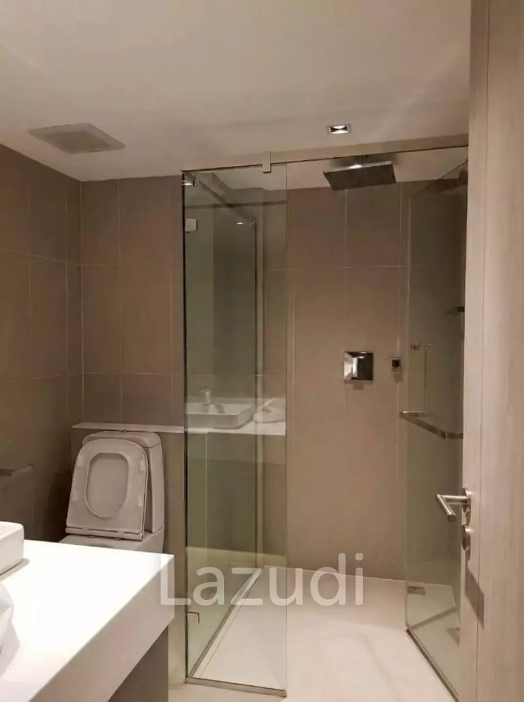 3 bedroom 4 bathroom duplex condo 182 sqm at Na Vara Residence for sale