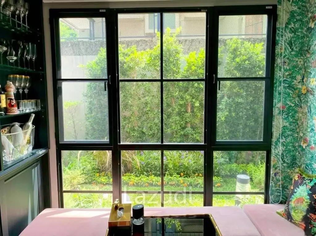 3 bedroom 4 bathroom duplex condo 182 sqm at Na Vara Residence for sale