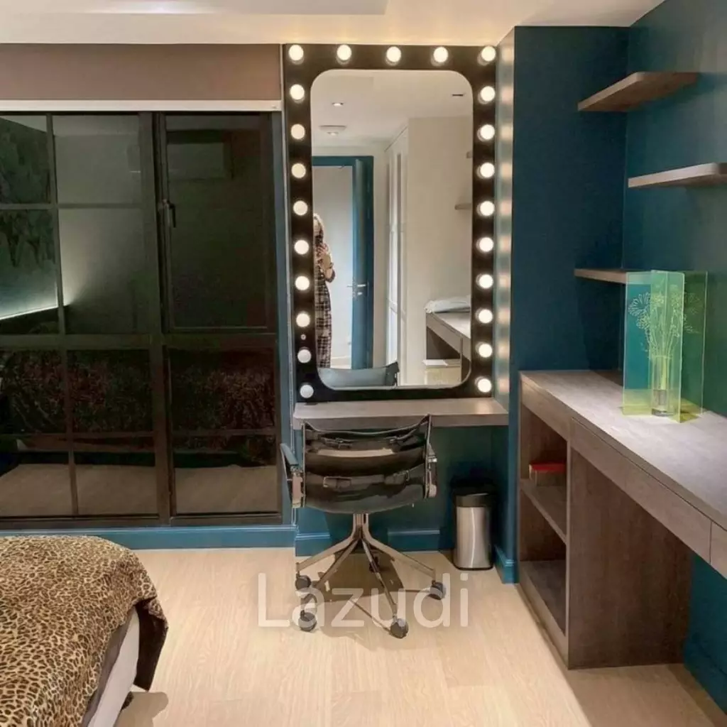 3 bedroom 4 bathroom duplex condo 182 sqm at Na Vara Residence for sale