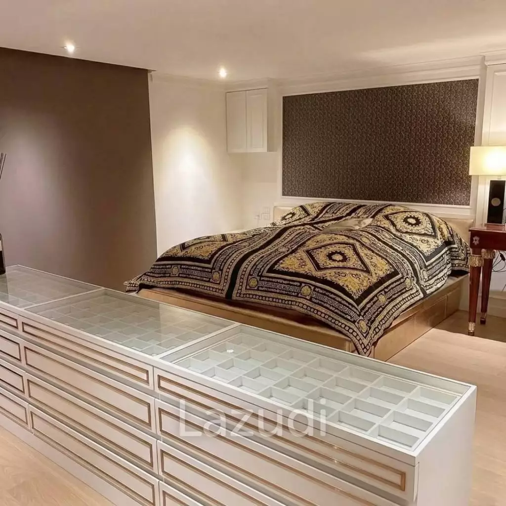 3 bedroom 4 bathroom duplex condo 182 sqm at Na Vara Residence for sale