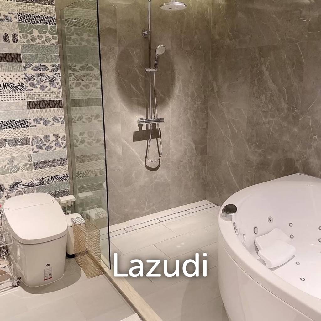 3 bedroom 4 bathroom duplex condo 182 sqm at Na Vara Residence for sale