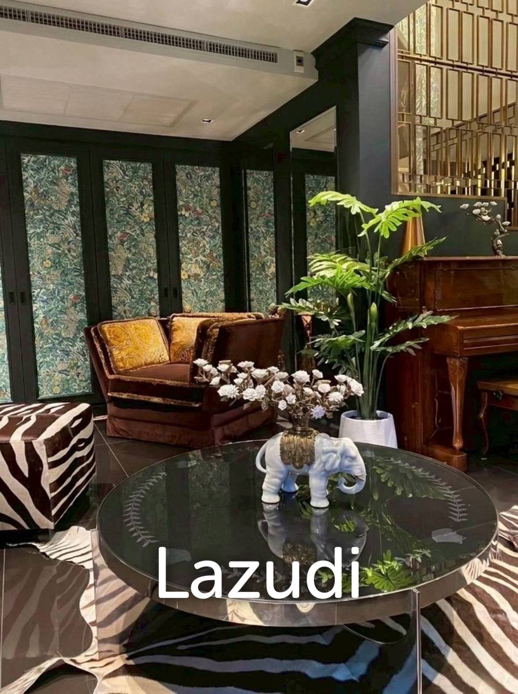 3 bedroom 4 bathroom duplex condo 182 sqm at Na Vara Residence for sale