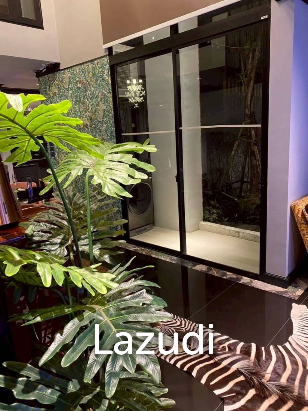 3 bedroom 4 bathroom duplex condo 182 sqm at Na Vara Residence for sale