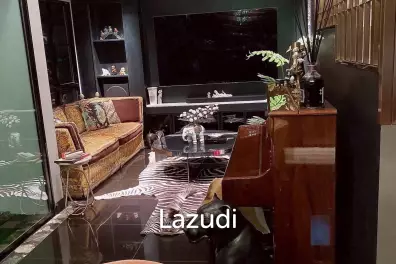 3 bedroom 4 bathroom duplex condo 182 sqm at Na Vara Residence for sale