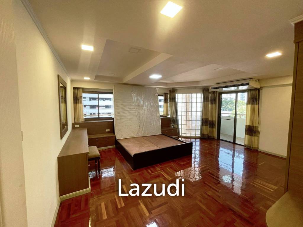 280 sqm condo on 4th floor at D.H.Grand Tower Khlong Tan Nuea Bangkok