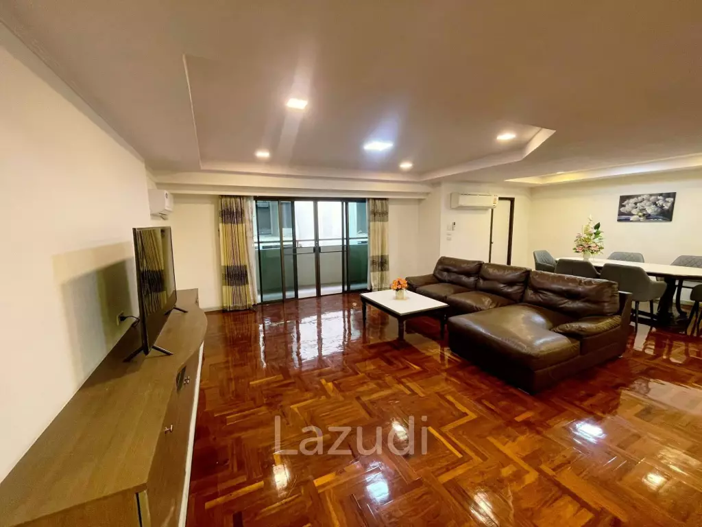 280 sqm condo on 4th floor at D.H.Grand Tower Khlong Tan Nuea Bangkok