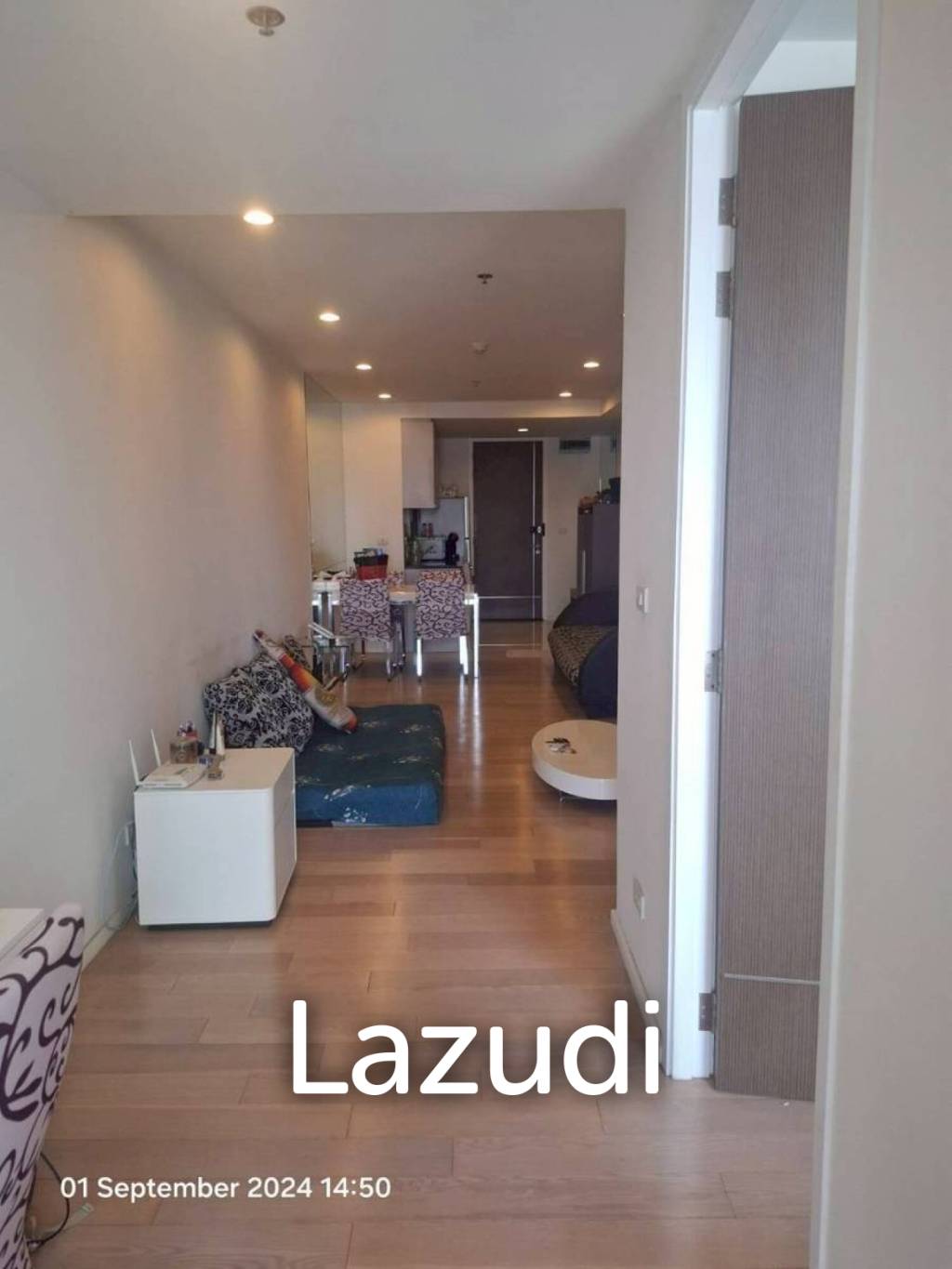 59 sqm high floor 1 Bed condo 15 Sukhumvit Residences