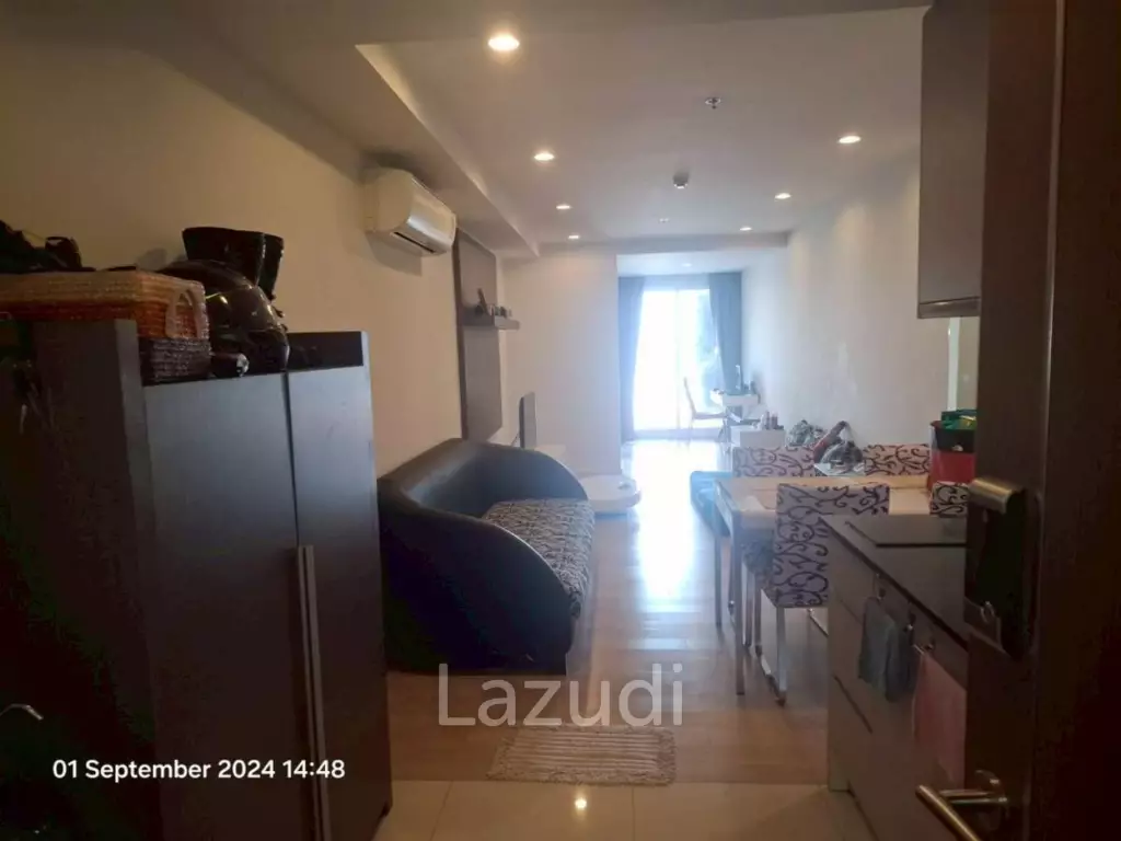 59 sqm high floor 1 Bed condo 15 Sukhumvit Residences