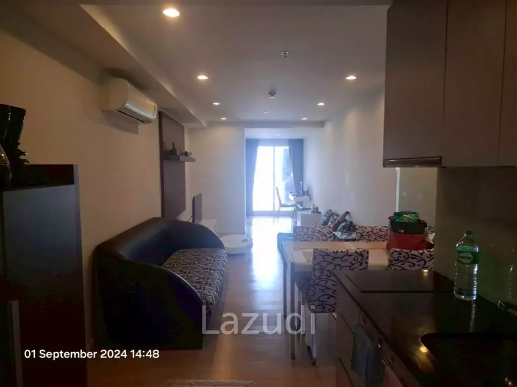 59 sqm high floor 1 Bed condo 15 Sukhumvit Residences