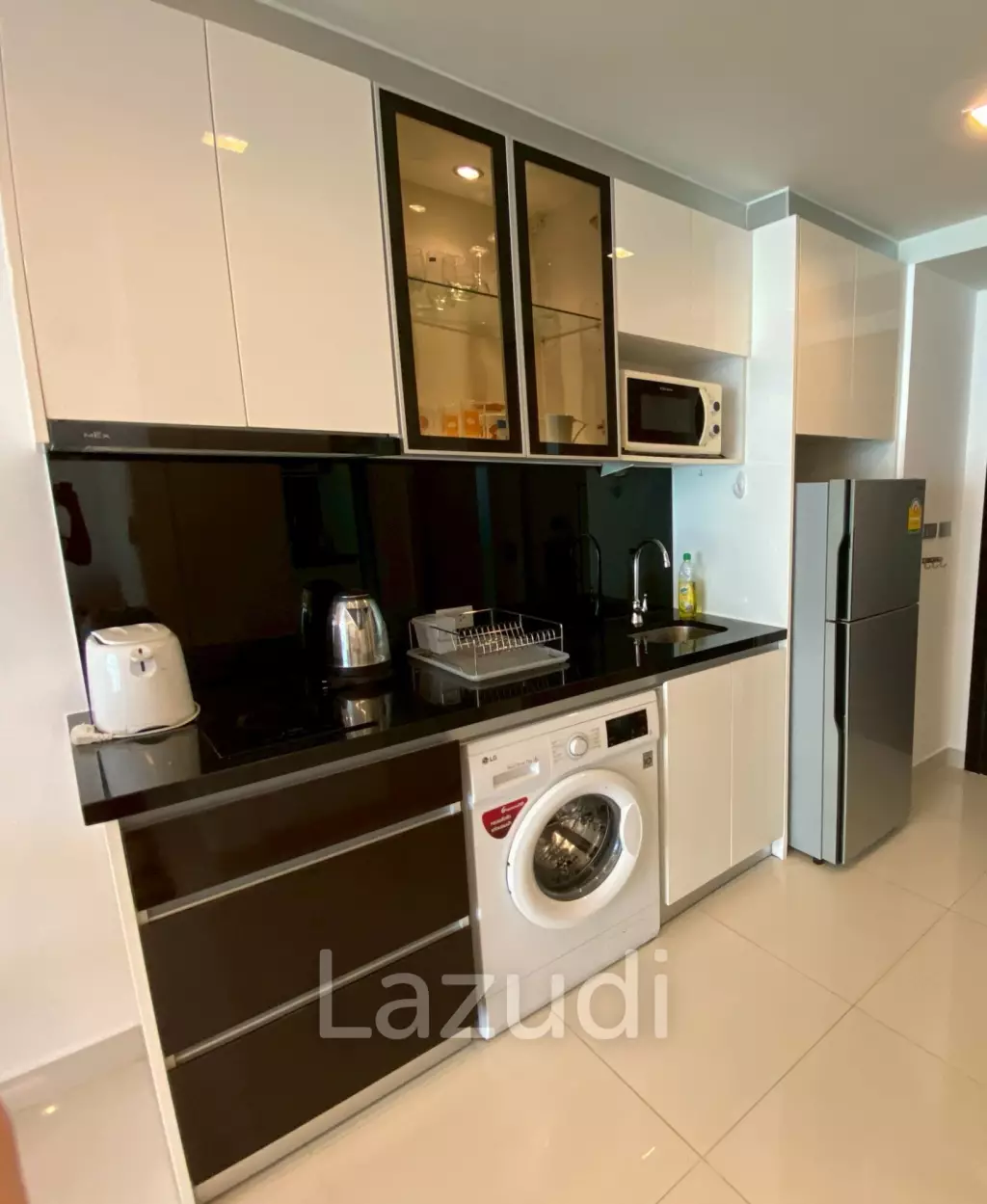 Studio 1 Bathroom 44 SQ.M. Wong Amat Tower