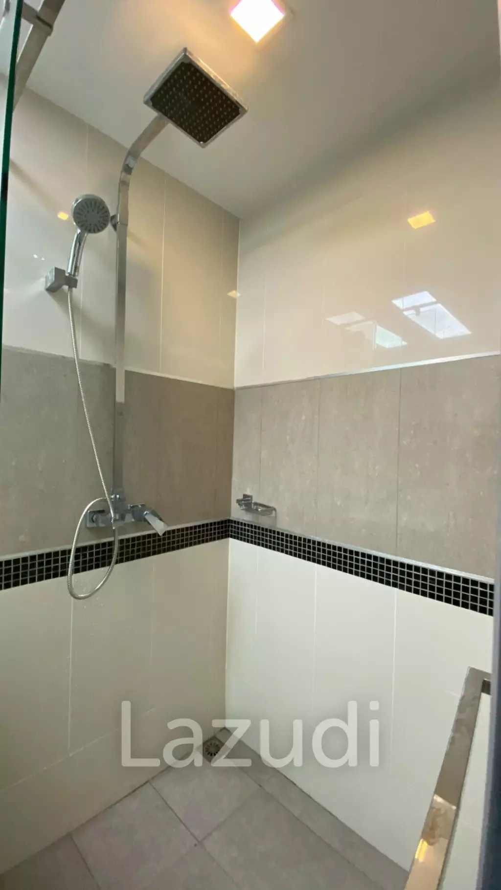 Studio 1 Bathroom 44 SQ.M. Wong Amat Tower