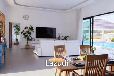 Luxury 3 bed pool villa nr Black Mountain