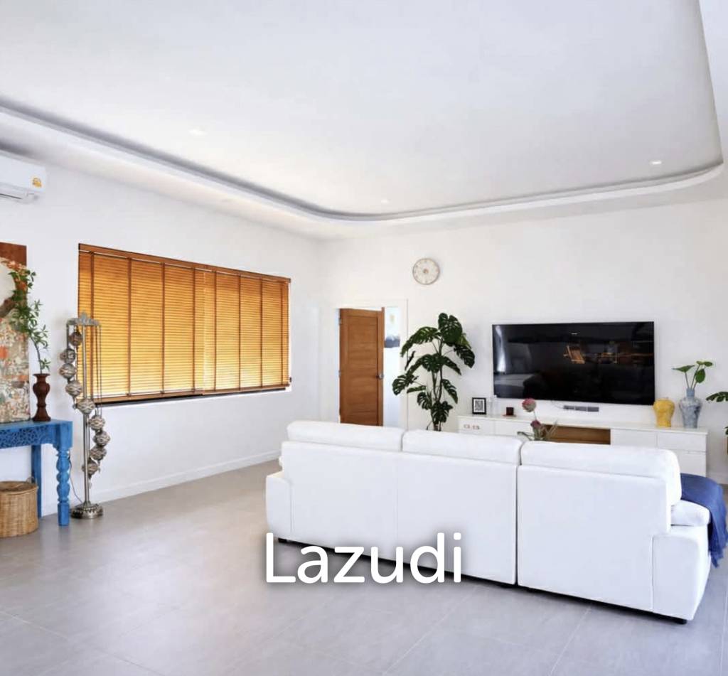 680 ตร.ม 3 เตียง 3 อาบน้ำ วิลล่า For ขาย