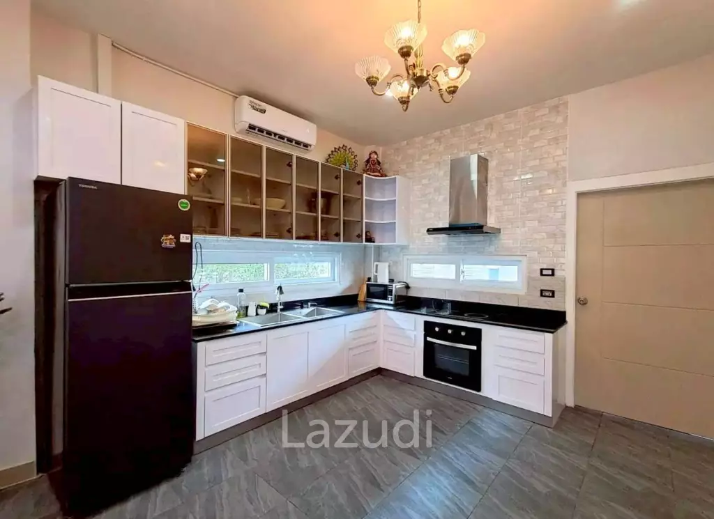4 Bedroom 3 Bathroom 200 SQ.M. View Point Villa