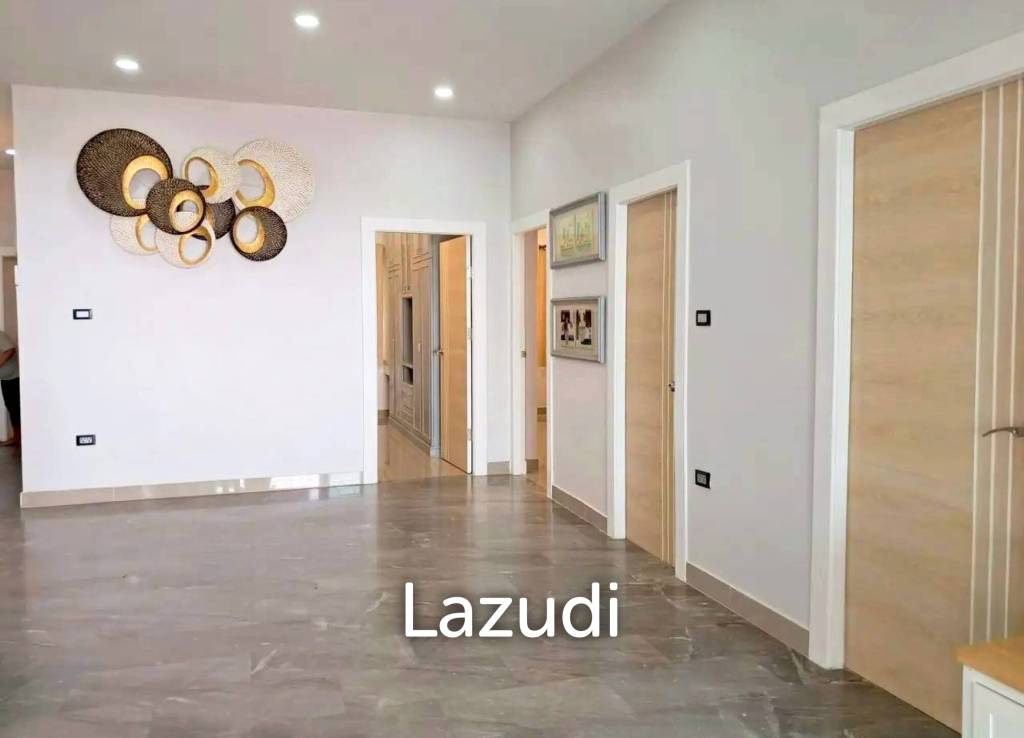 4 Bedroom 3 Bathroom 200 SQ.M. View Point Villa