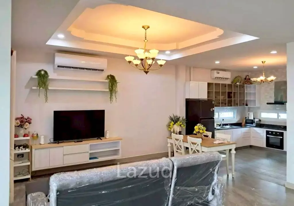 4 Bedroom 3 Bathroom 200 SQ.M. View Point Villa