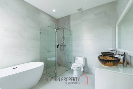 240 sqm New modern pool villa in Hin Lek Fai Hua Hin