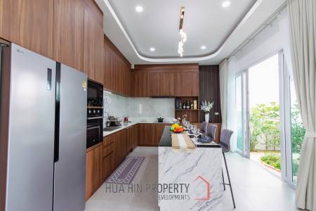 240 sqm New modern pool villa in Hin Lek Fai Hua Hin
