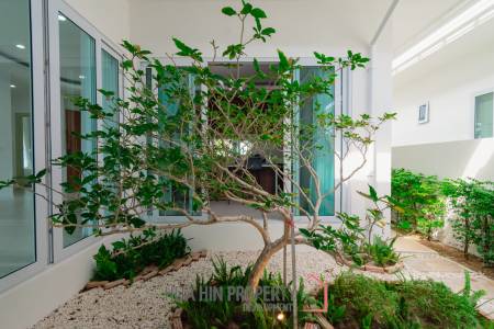 240 sqm New modern pool villa in Hin Lek Fai Hua Hin