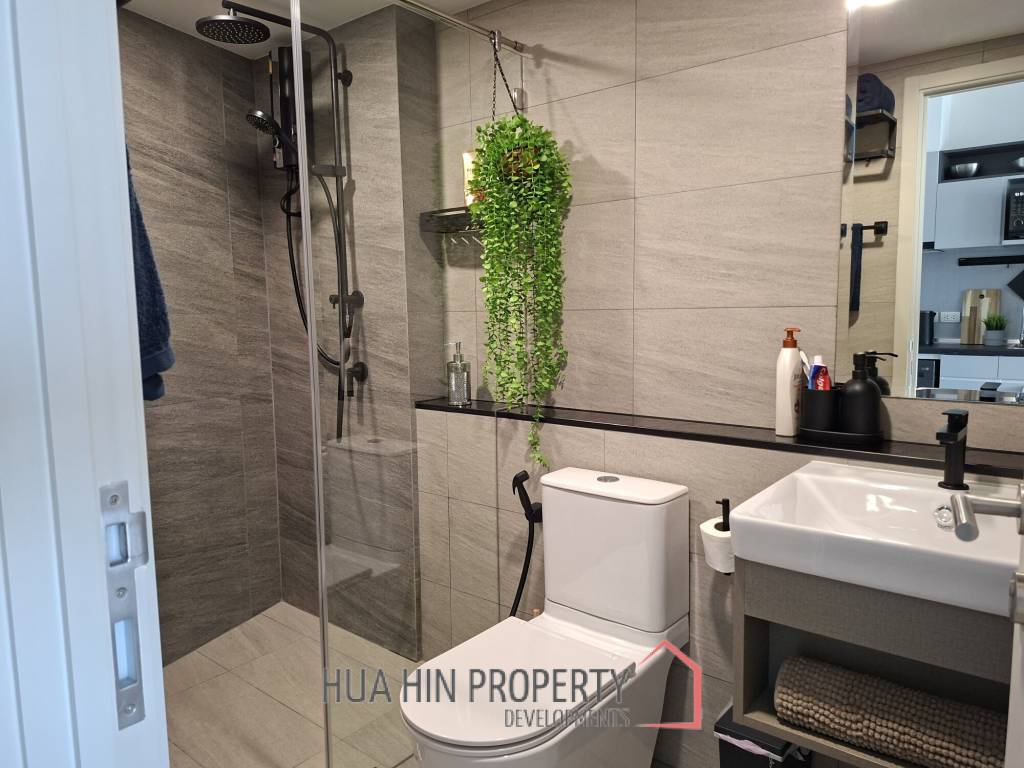 Beautifully decorated 1 bed condo in Blue Whale