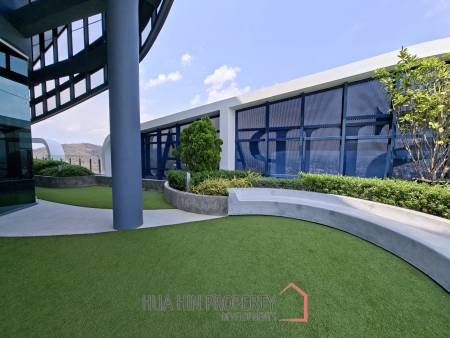 Beautifully decorated 1 bed condo in Blue Whale