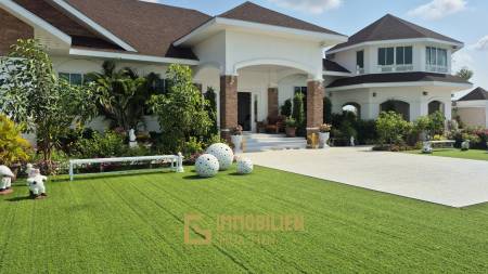 4 Bedroom Detached Home on 4-2-74 Rai  in Hua Hin