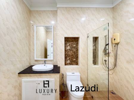 4 Bedroom Detached Home on 4-2-74 Rai  in Hua Hin