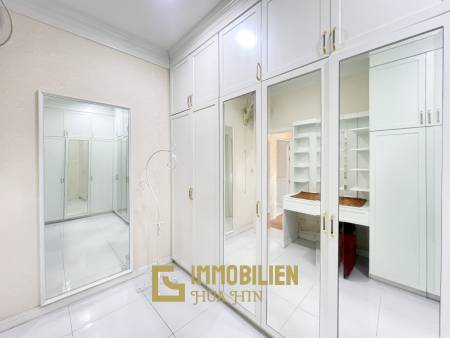 Luxuriöse Villa / pompös möbliert / 7.496 qm großes Grundstück